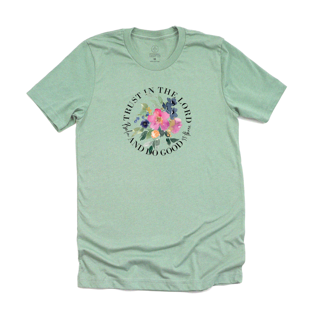 Trust in the Lord Bouquet Tee