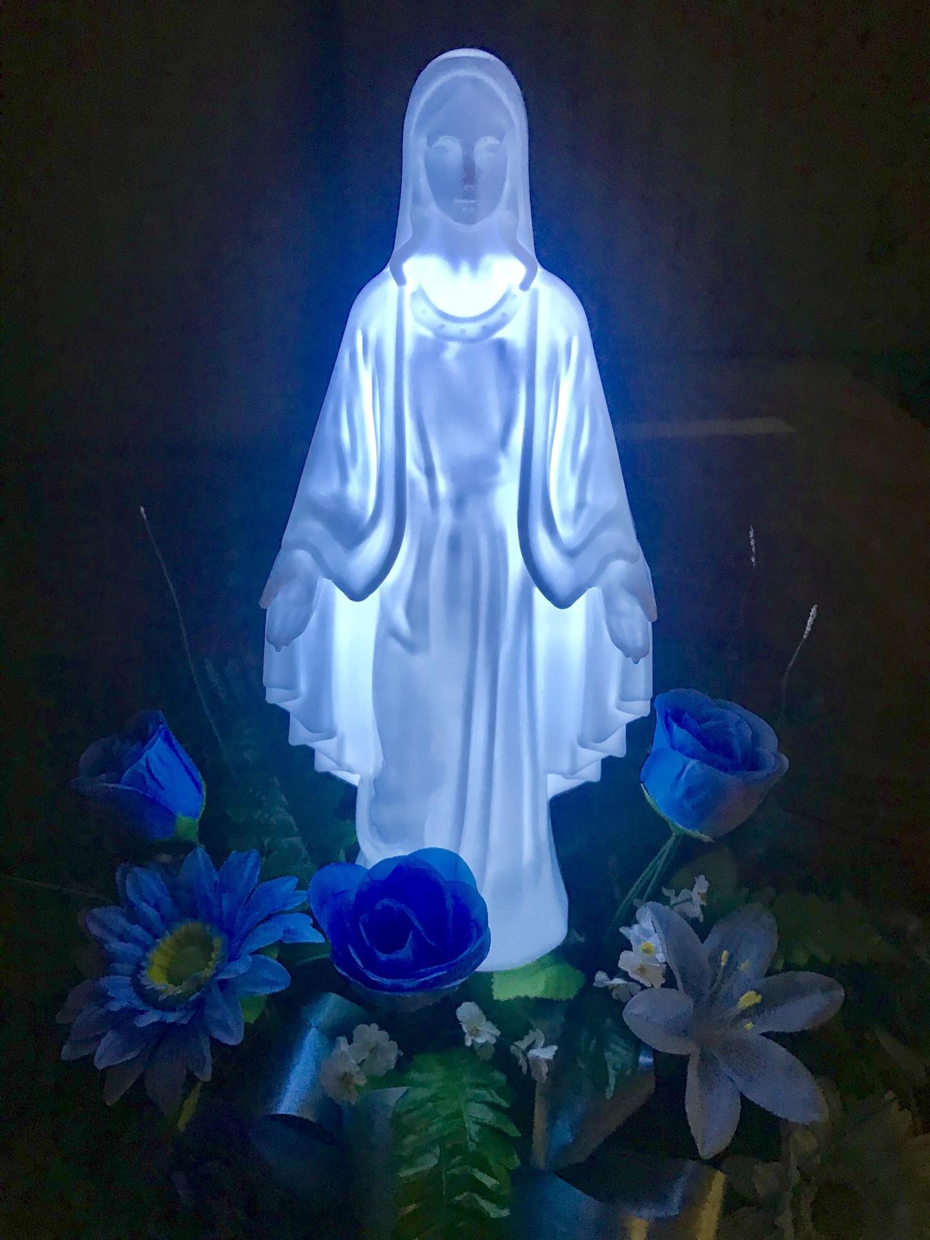 Eternal Light Blessed Mary